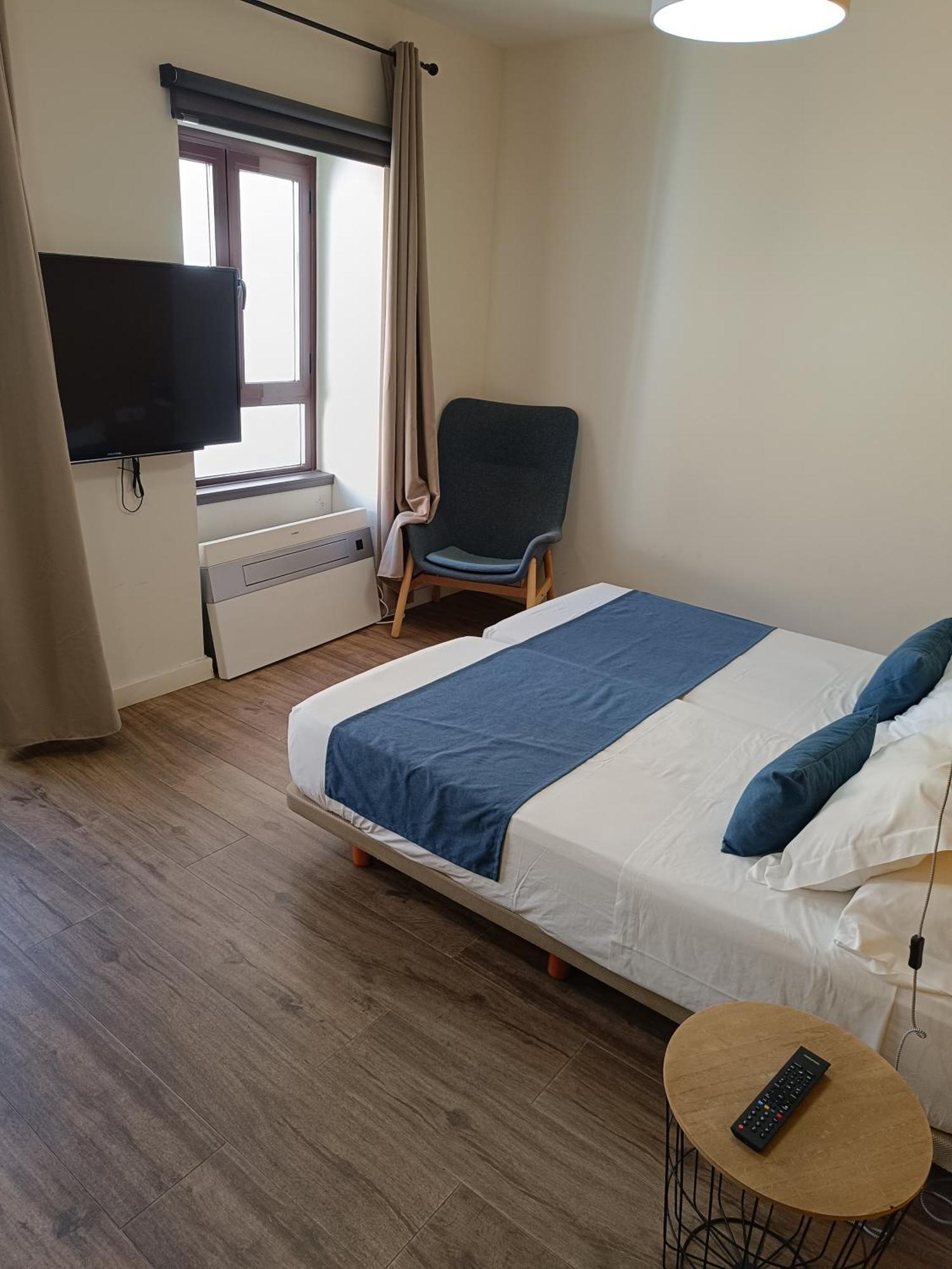 Apartamentos Al-Qazeres Luxury La Concepcion Касерес Екстер'єр фото