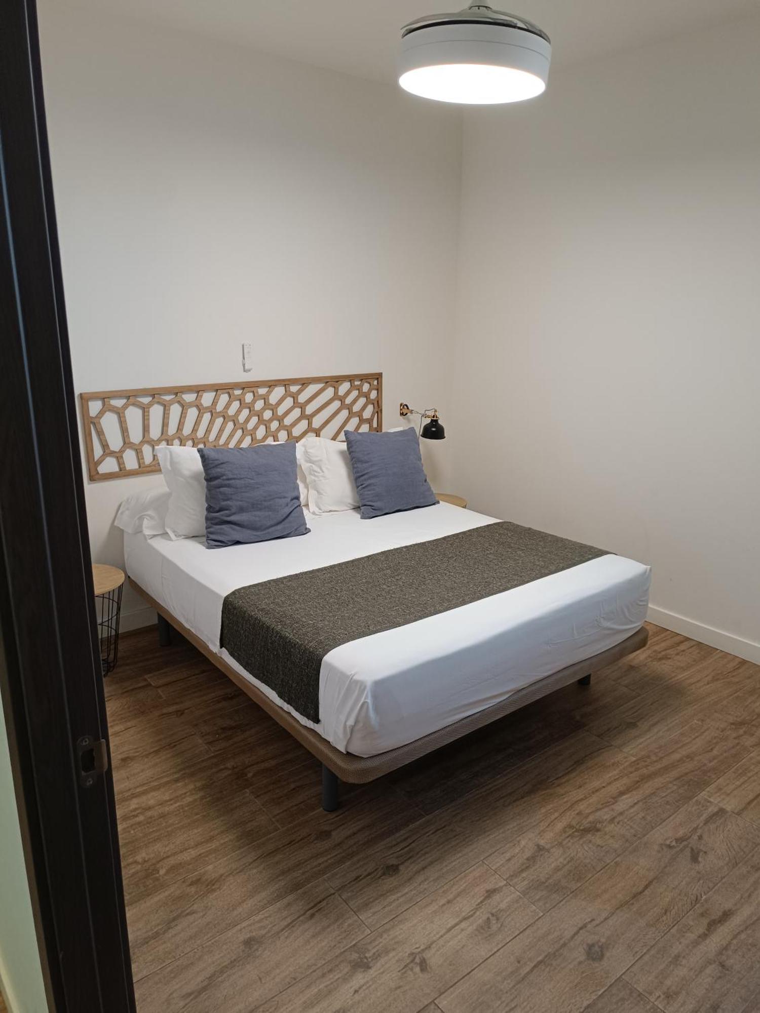 Apartamentos Al-Qazeres Luxury La Concepcion Касерес Екстер'єр фото